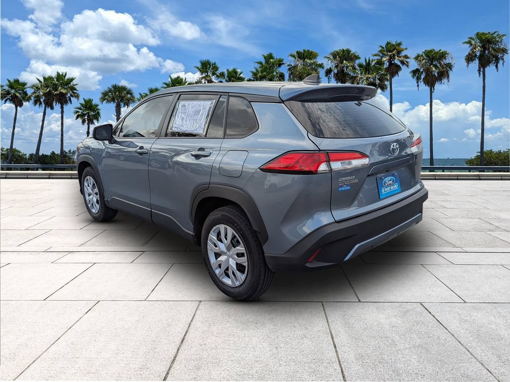 Used 2023 Toyota Corolla Cross L FWD image 5