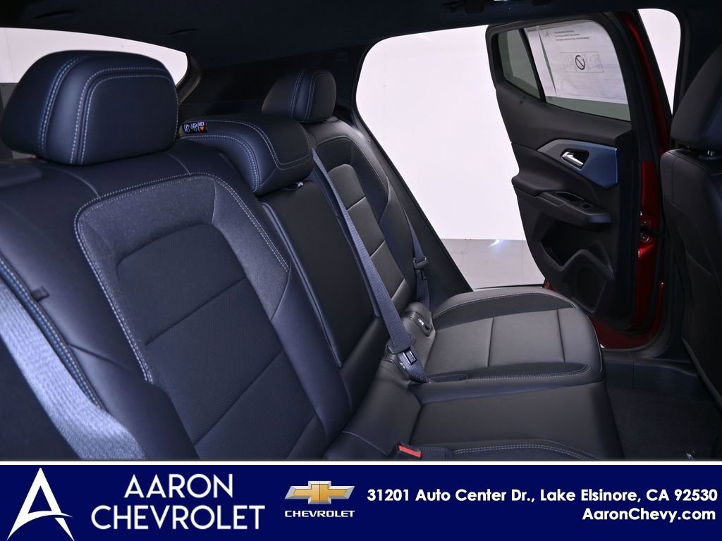 New 2026 Chevrolet Equinox EV LT w/ LPO, Blackout Package image 25