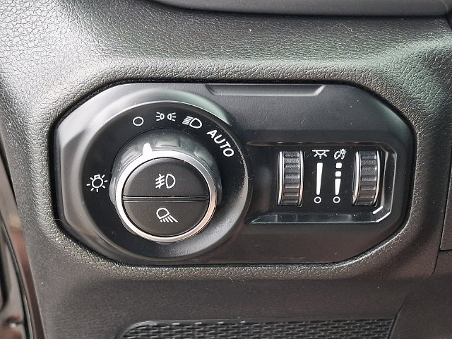Used 2021 Jeep Gladiator Mojave AWD/4WD image 25