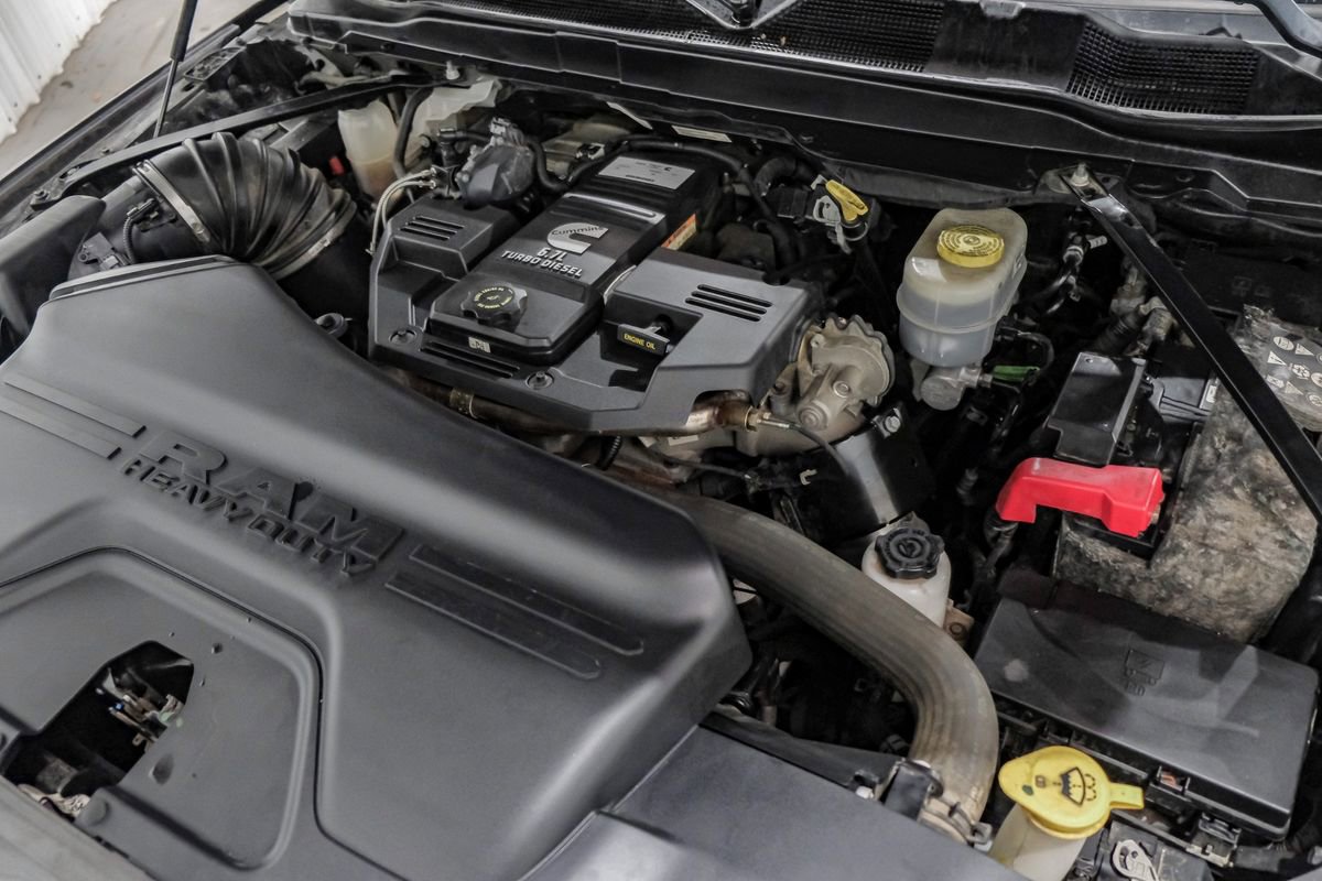 Used 2020 RAM 3500 Laramie w/ Night Edition image 58