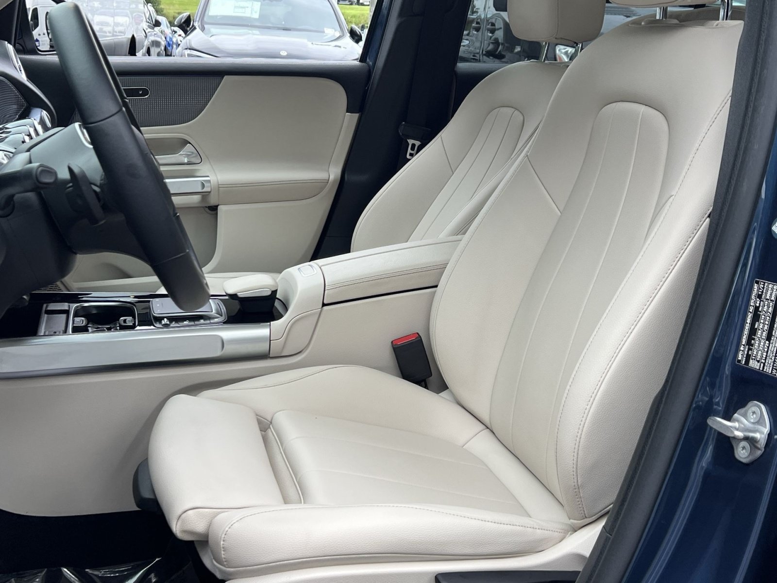Used 2022 Mercedes-Benz GLB 250 image 18