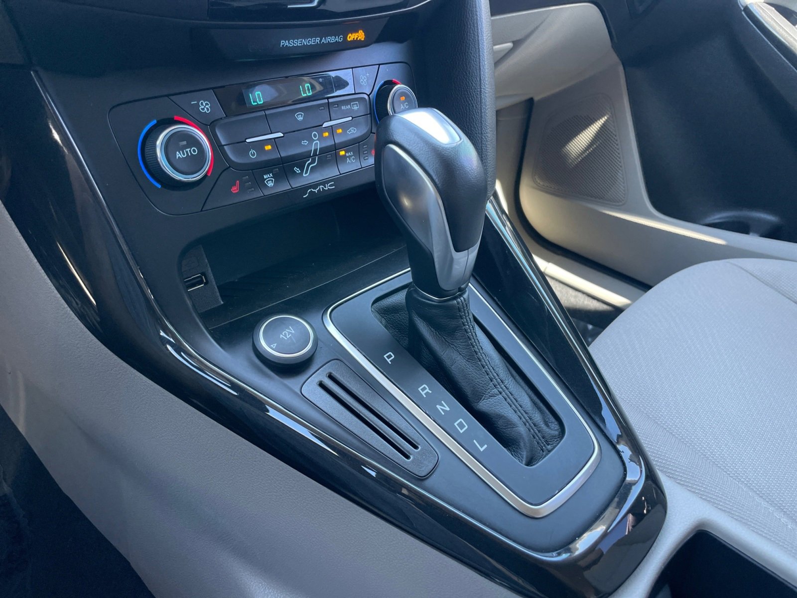 Used 2015 Ford Focus Electric Hatchback image 19