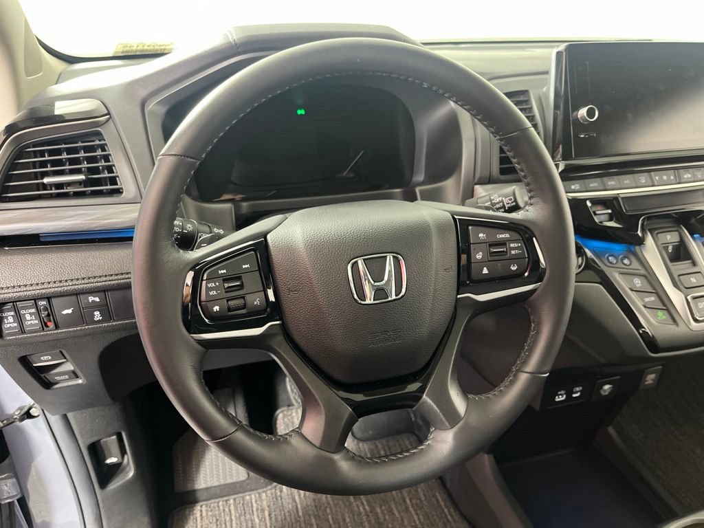 Certified 2025 Honda Odyssey Elite image 30