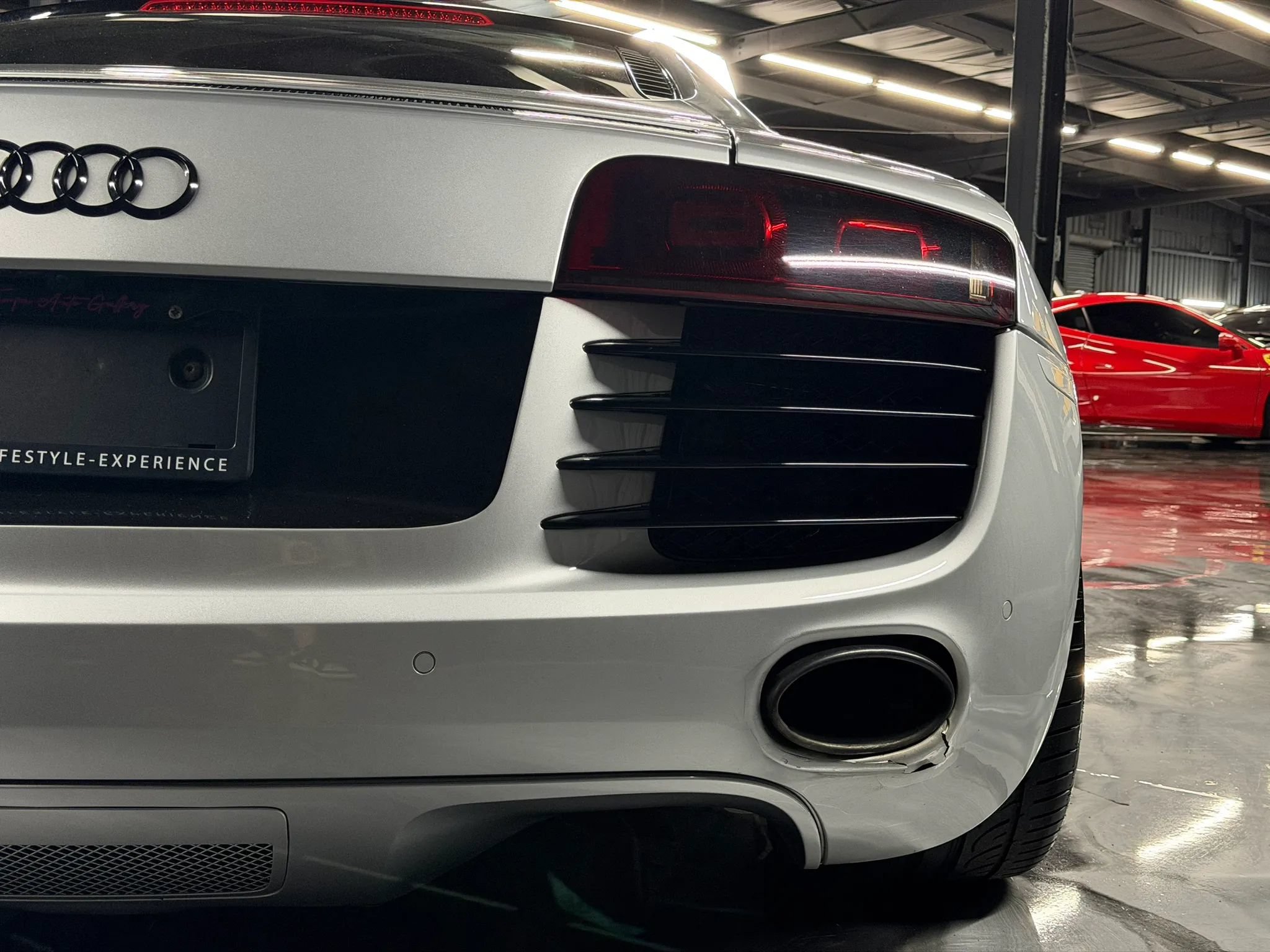 Used 2009 Audi R8 V8 AWD/4WD image 13