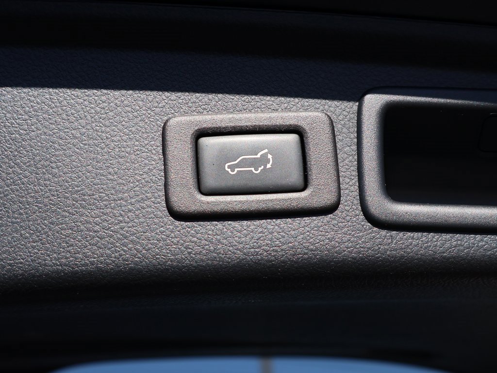 Used 2017 Subaru Forester 2.0XT Touring image 16