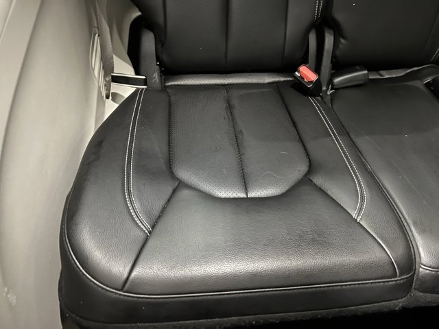 Used 2022 Chrysler Pacifica Touring-L image 25