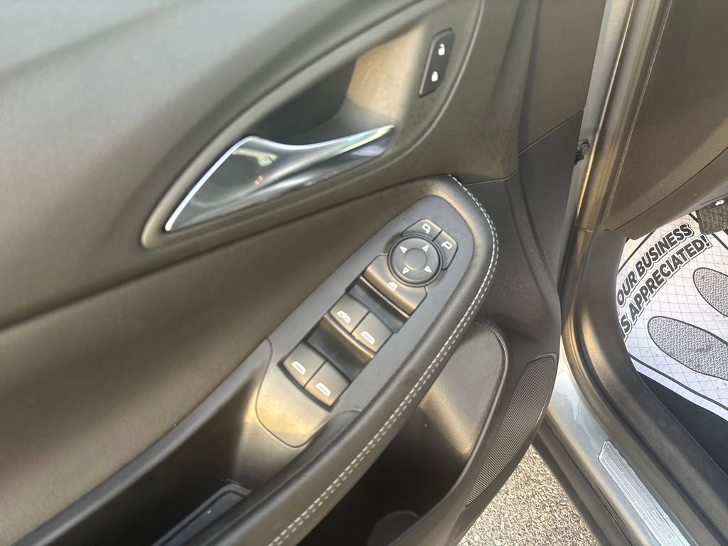 Used 2023 Buick Encore GX Select image 16