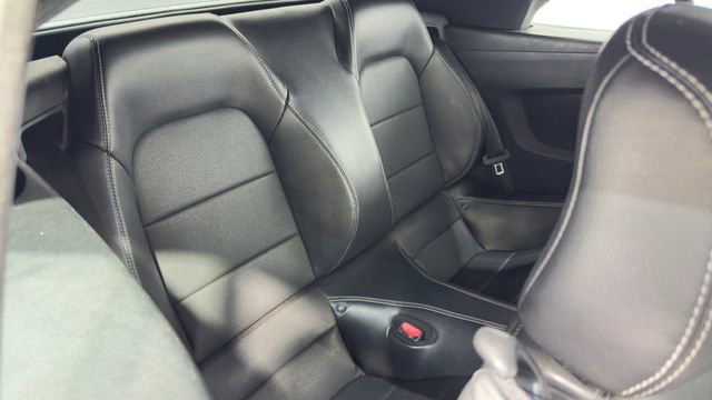 Used 2022 Ford Mustang Premium RWD image 18