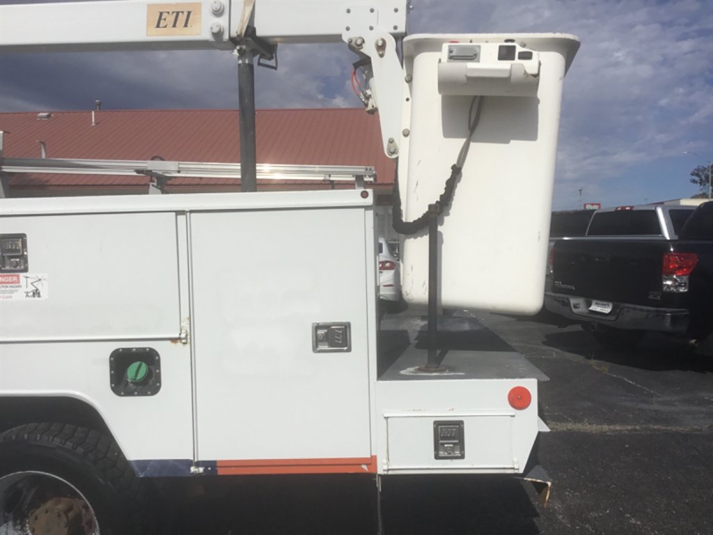 Used 2011 Ford F450 XL w/ PWR Equipment Group RWD image 12