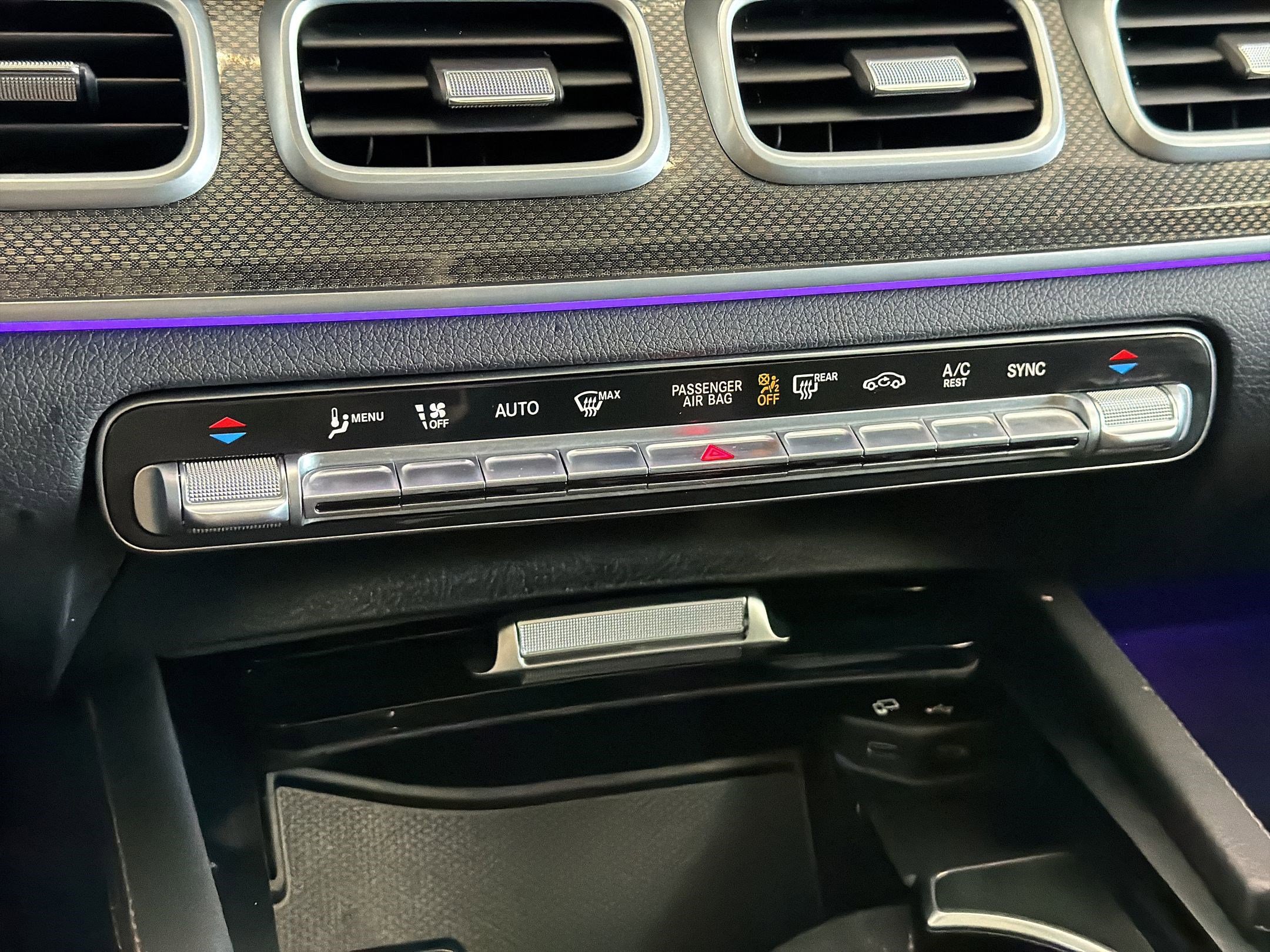 Used 2022 Mercedes-Benz GLS 450 4MATIC image 26