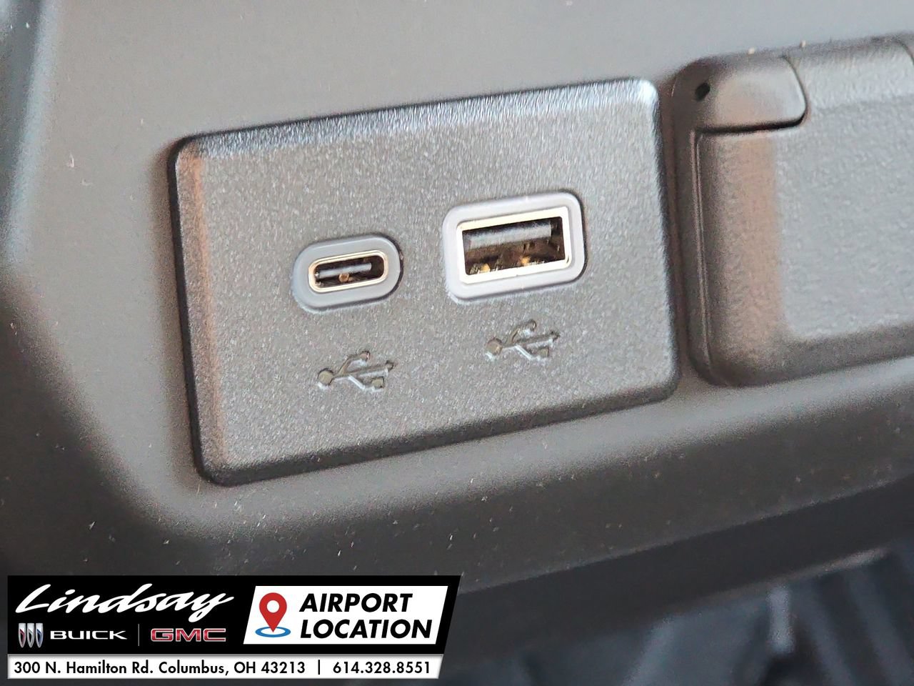 New 2026 GMC Sierra 2500 Pro w/ 1SA Pro Safety Plus Package AWD/4WD image 37