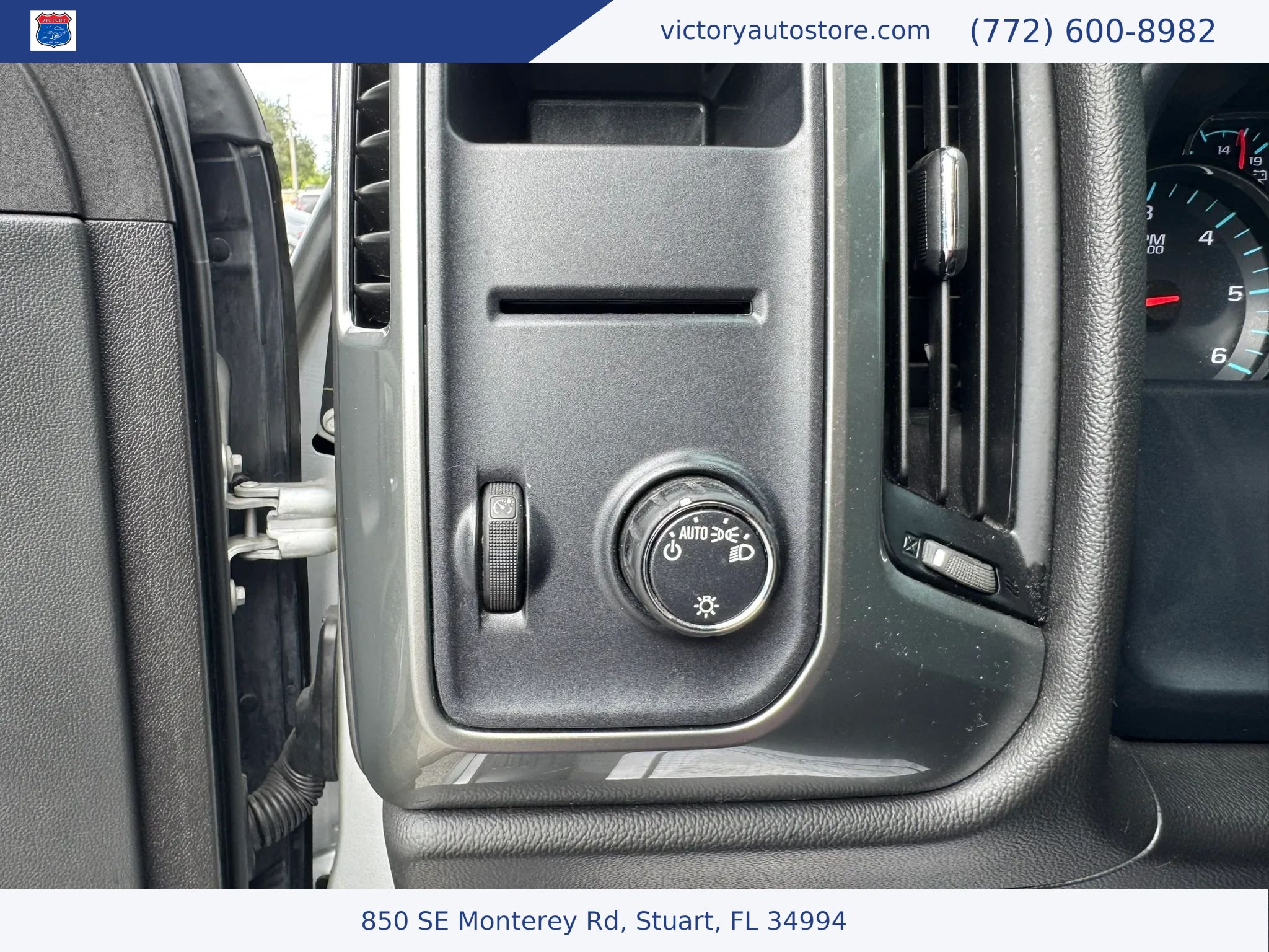 Used 2019 Chevrolet Silverado 1500 LT RWD image 19