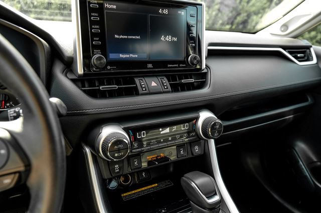 Used 2020 Toyota RAV4 XLE Premium AWD/4WD image 36