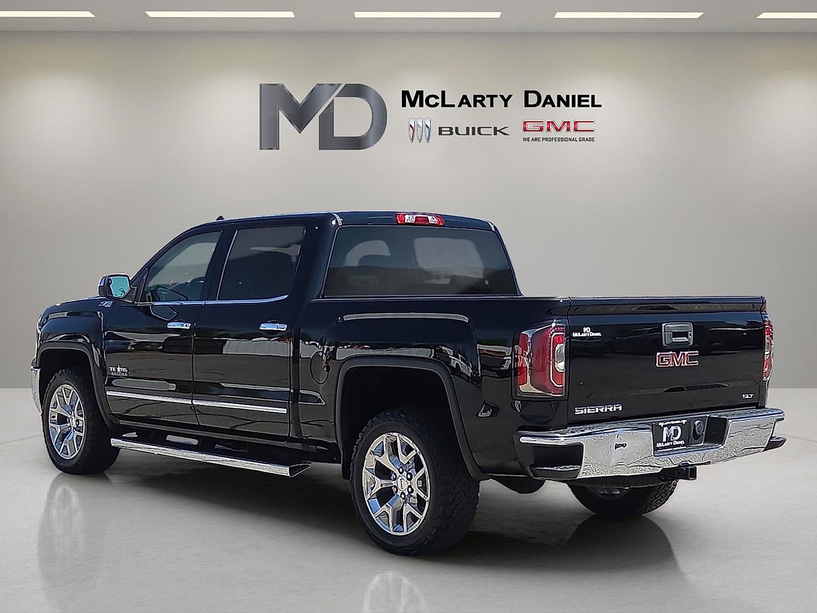 Certified 2017 GMC Sierra 1500 SLT w/ Texas SLT Premium Package image 4