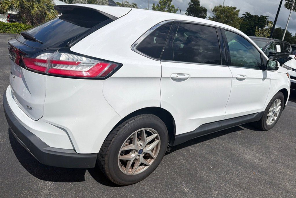 Used 2022 Ford Edge SEL AWD/4WD image 5