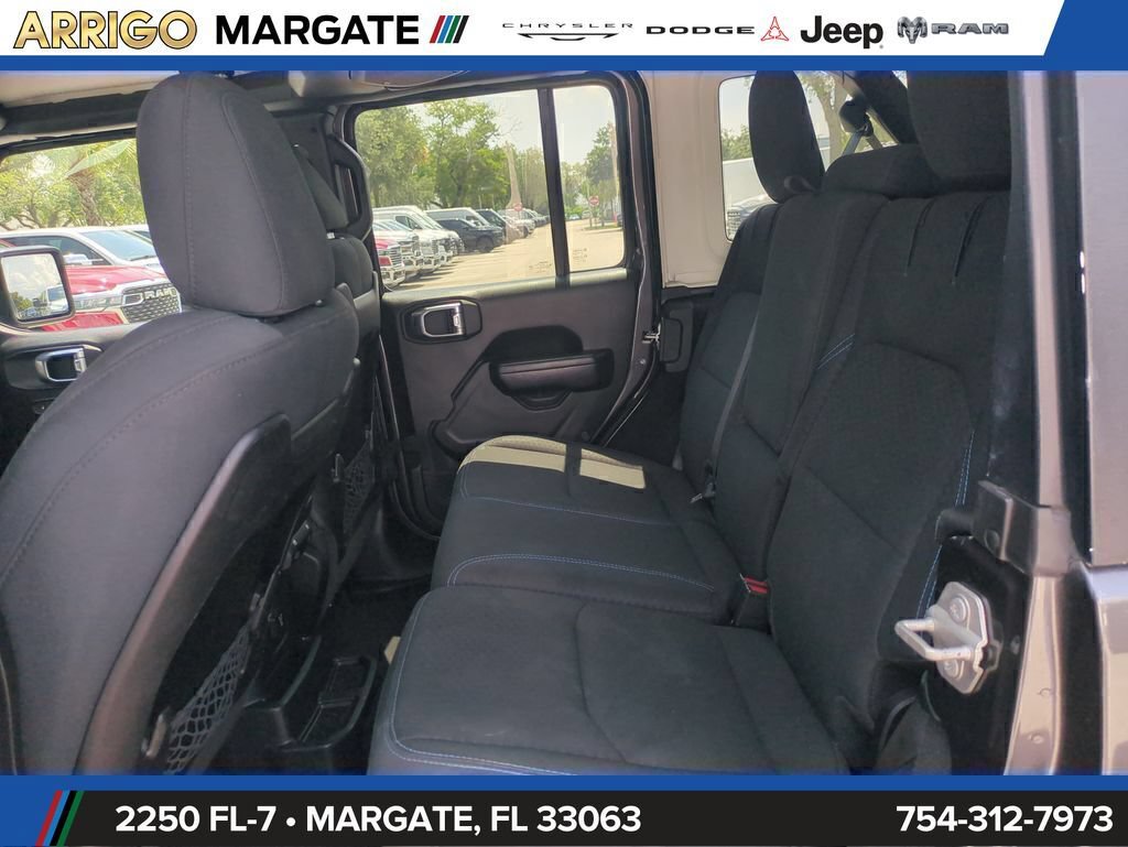Used 2024 Jeep Wrangler Unlimited Rubicon 4xe AWD/4WD image 14