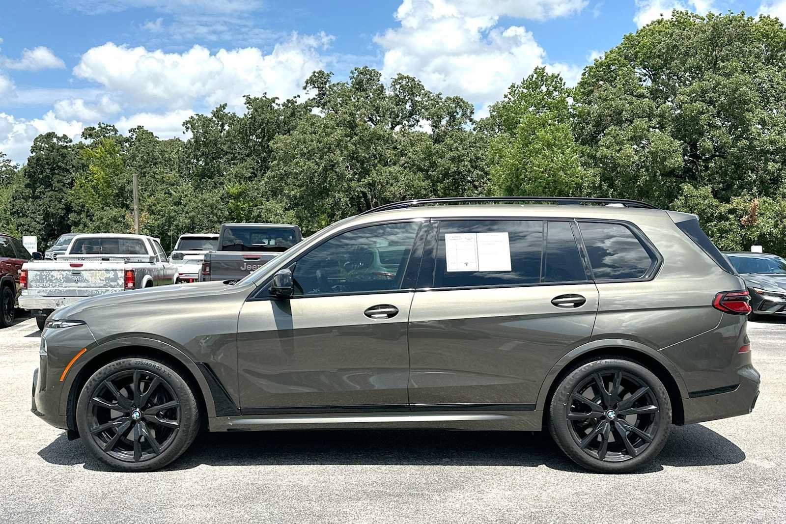 Used 2025 BMW X7 M60i AWD/4WD image 12