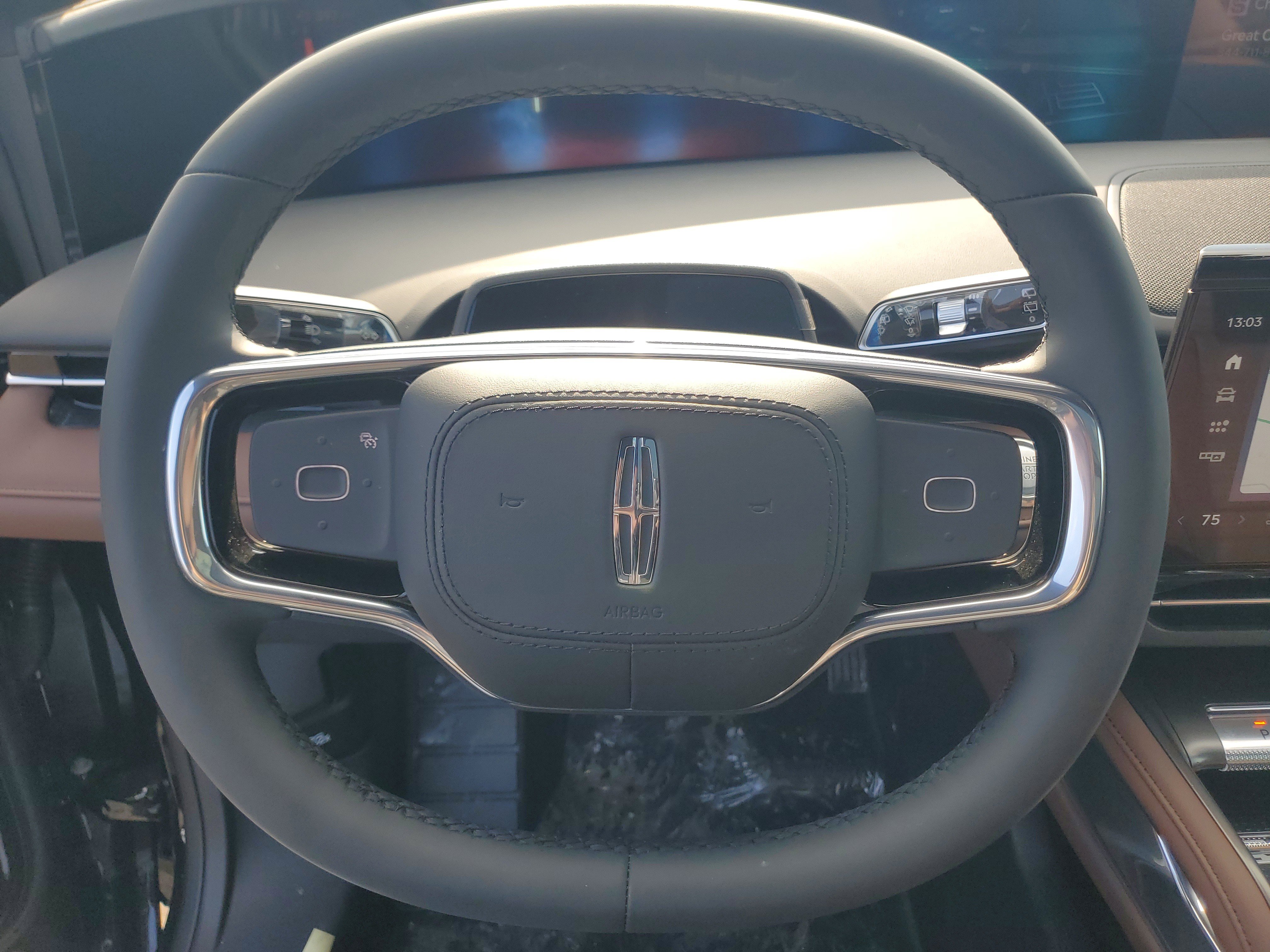 New 2026 Lincoln Nautilus Reserve image 16