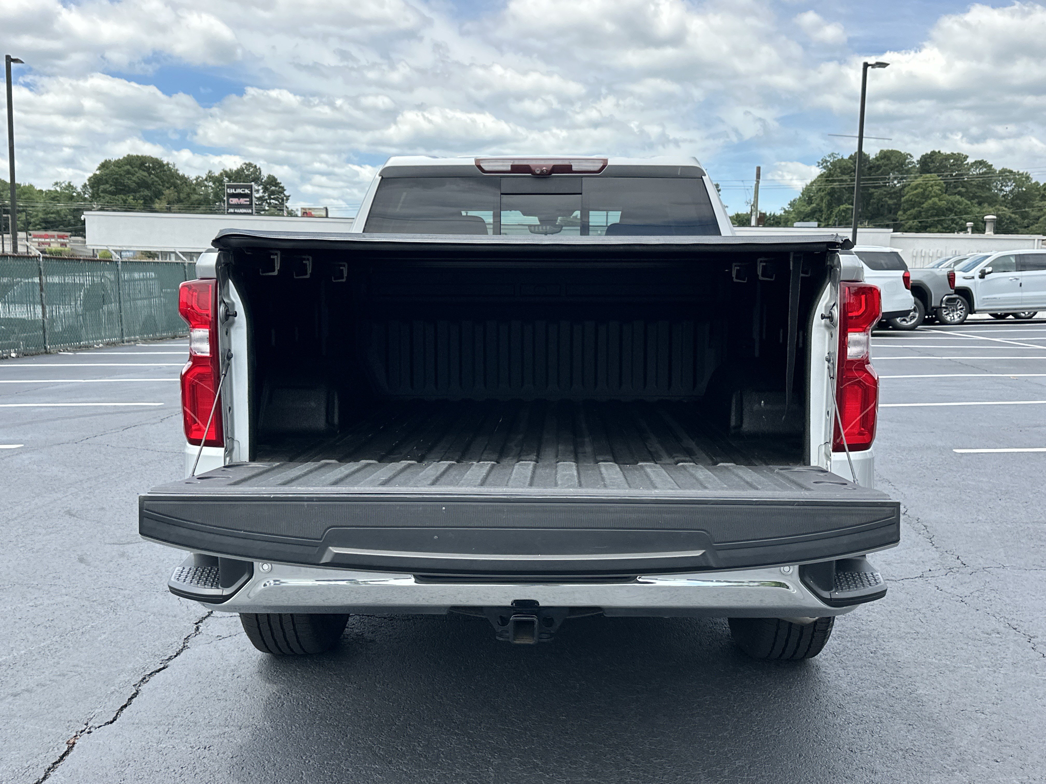 Used 2021 Chevrolet Silverado 1500 LTZ w/ LTZ Premium Package AWD/4WD image 14