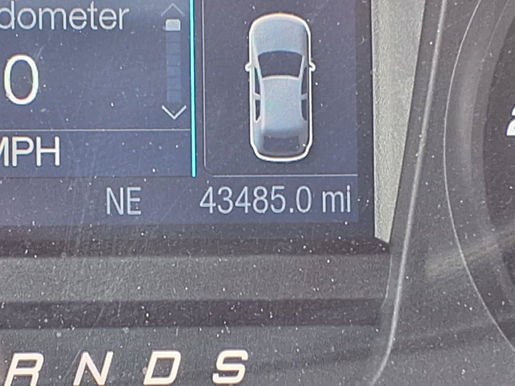Used 2017 Ford Taurus SE FWD image 33
