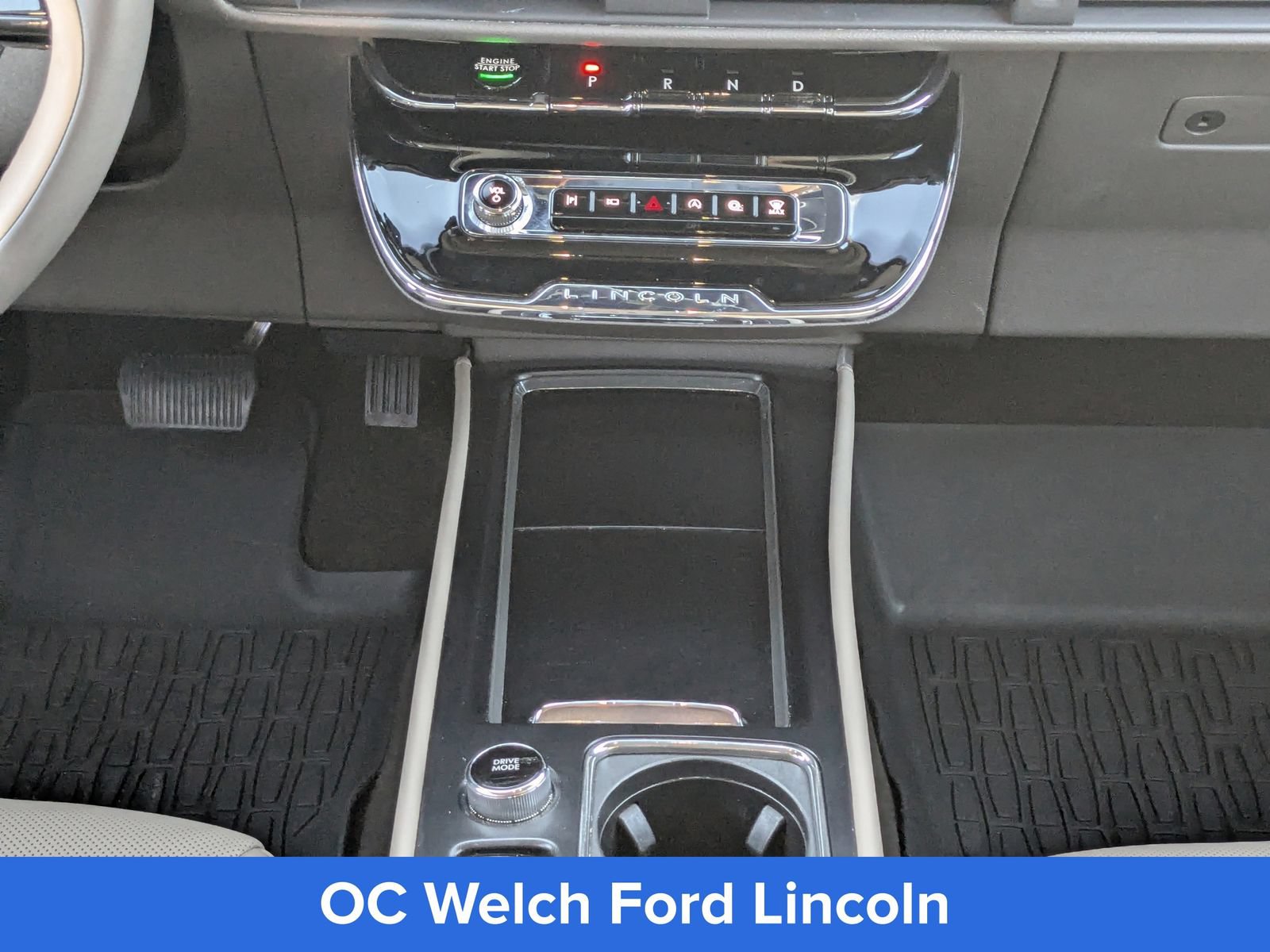 Used 2024 Lincoln Corsair FWD w/ Equipment Group 101A image 22