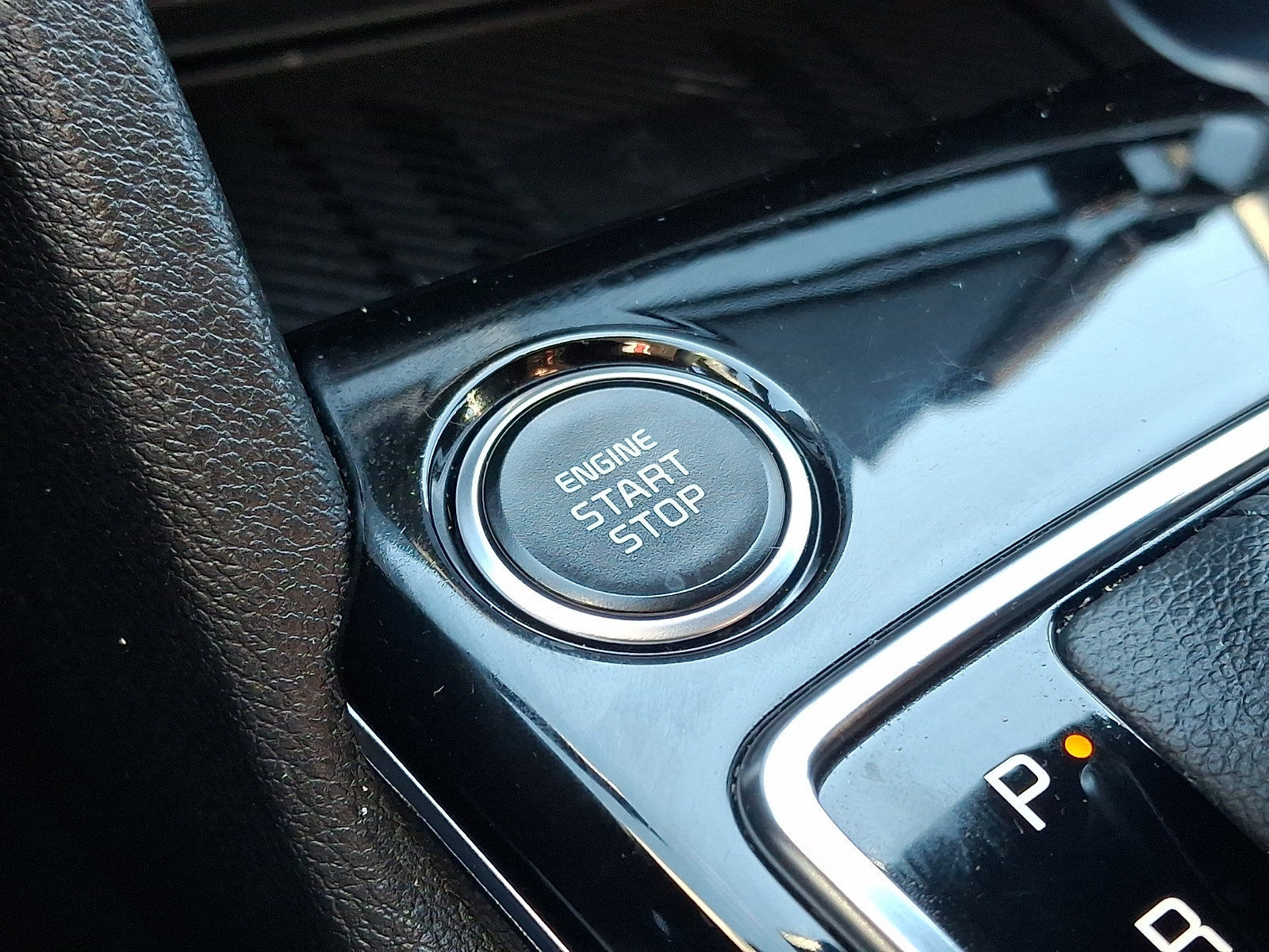 Certified 2024 Kia Sportage EX AWD/4WD image 23
