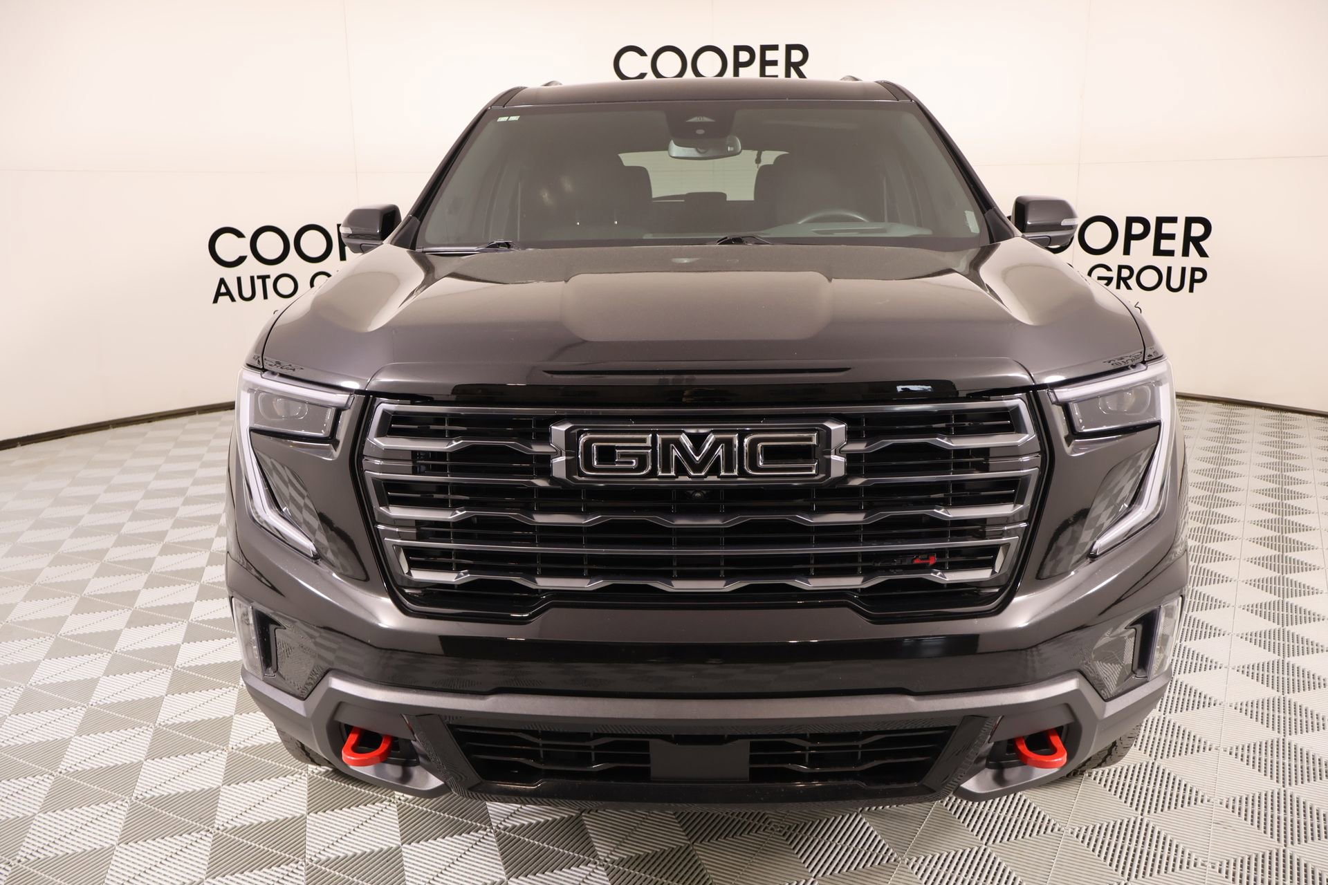 Used 2025 GMC Acadia AT4 AWD/4WD image 9