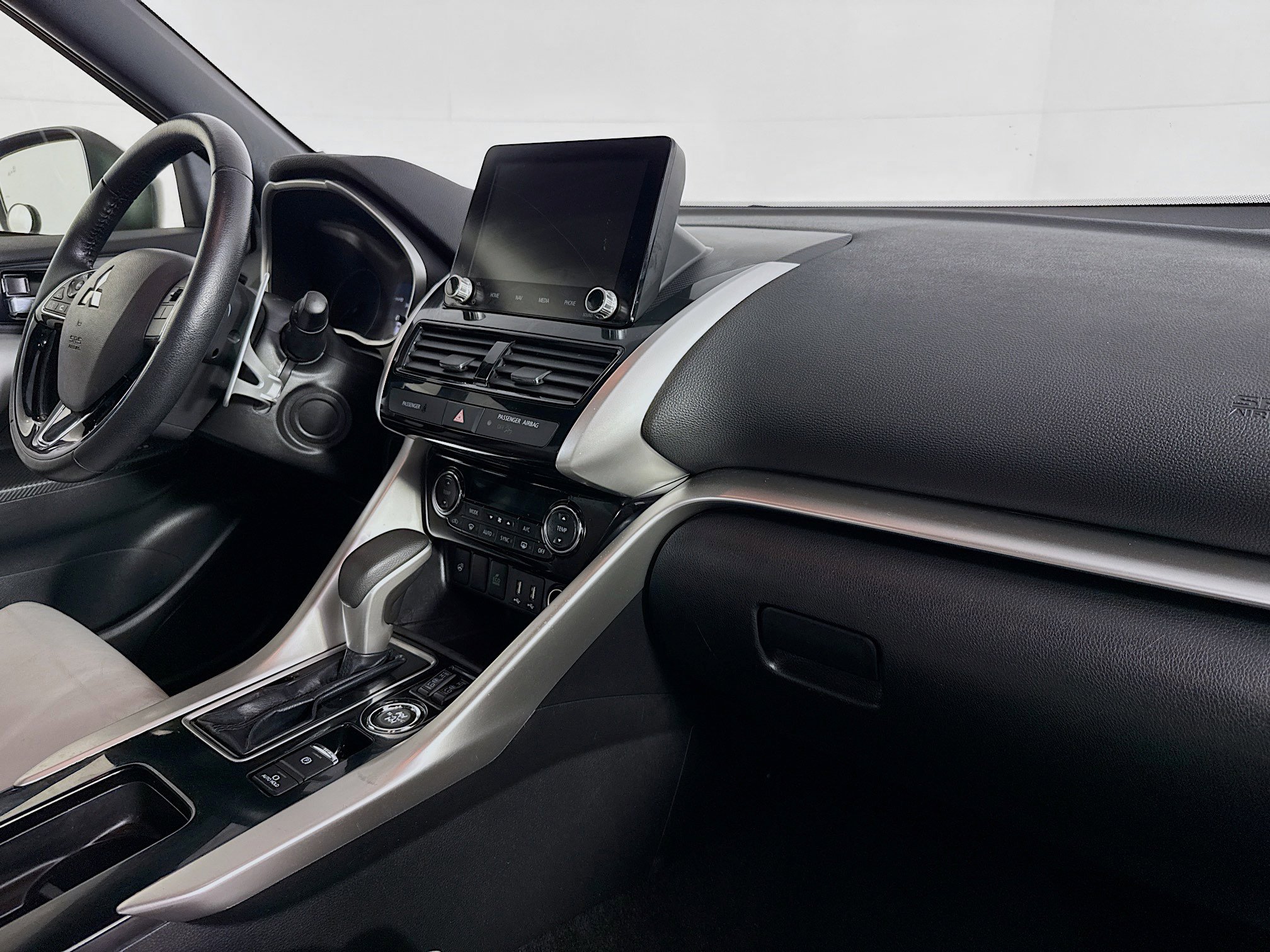 Used 2022 Mitsubishi Eclipse Cross SEL image 29