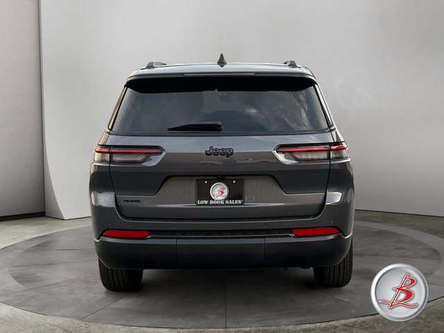 Used 2024 Jeep Grand Cherokee L Laredo image 6