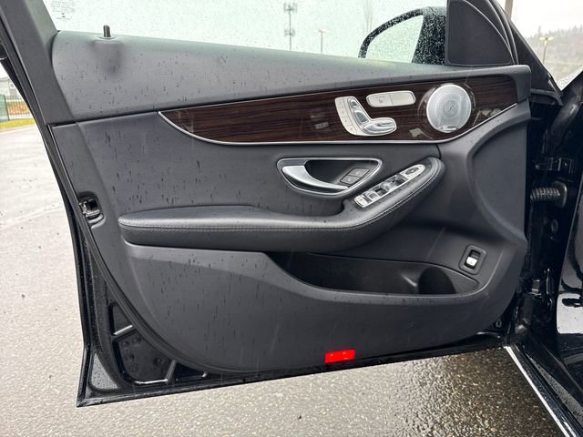 Used 2018 Mercedes-Benz C 300 4MATIC Sedan image 21