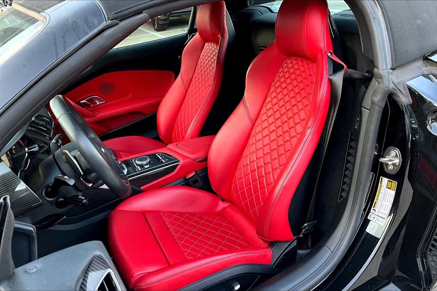 Certified 2023 Audi R8 V10 performance image 7