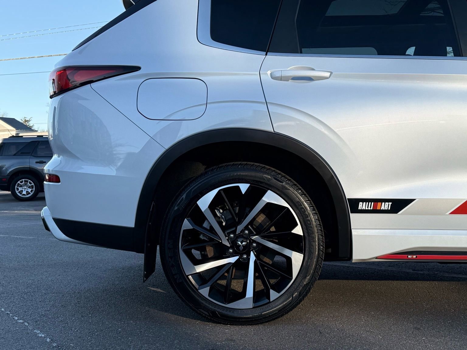 Used 2024 Mitsubishi Outlander SEL image 14