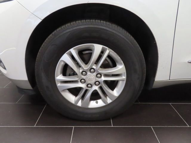 Used 2018 Buick Enclave Essence image 10