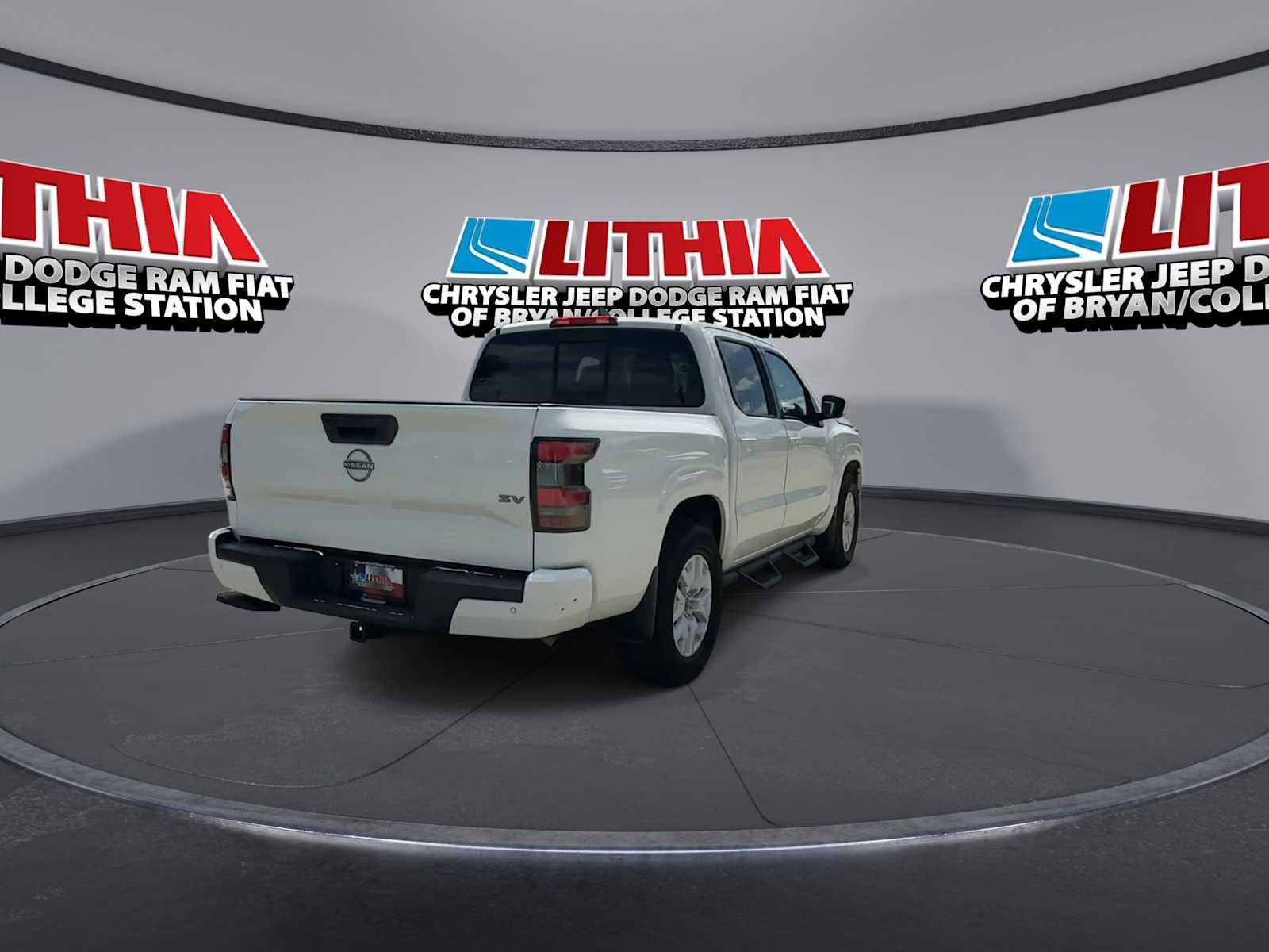 Used 2022 Nissan Frontier SV image 7