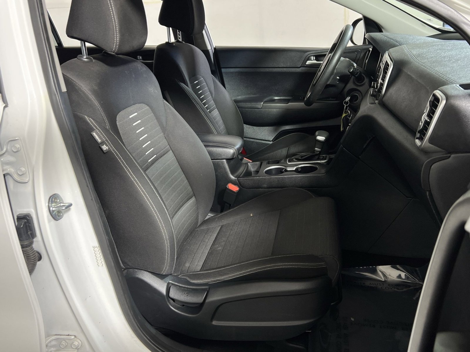 Used 2017 Kia Sportage LX w/ LX Popular Package image 25