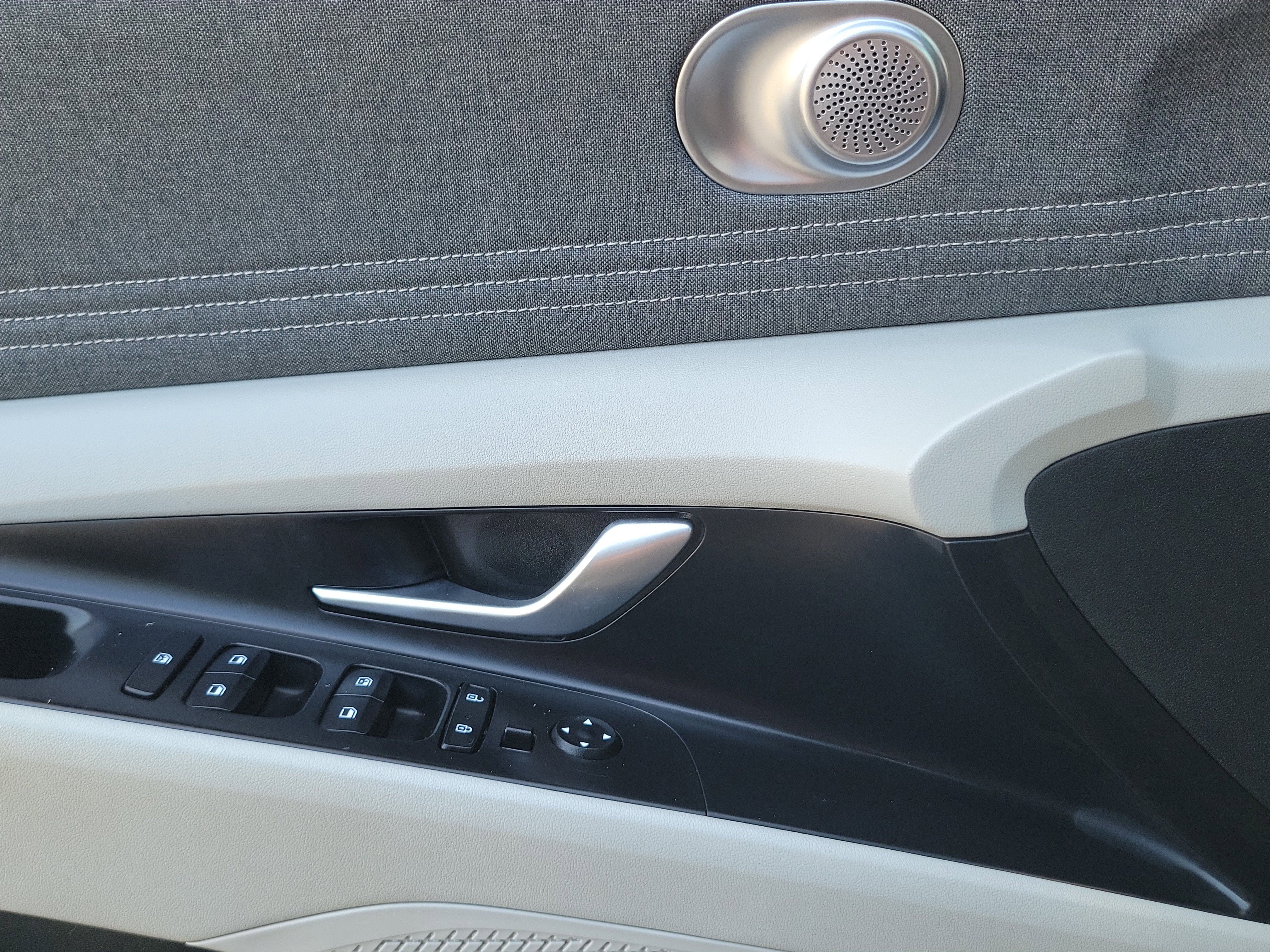 Certified 2023 Hyundai Elantra Limited image 19
