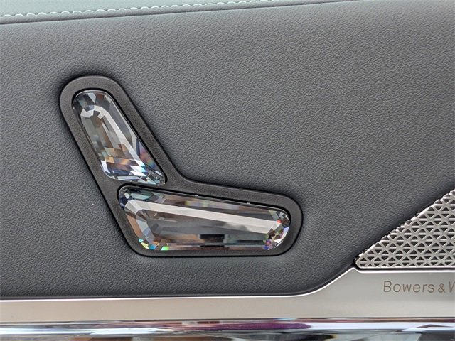 New 2025 BMW 740i image 20