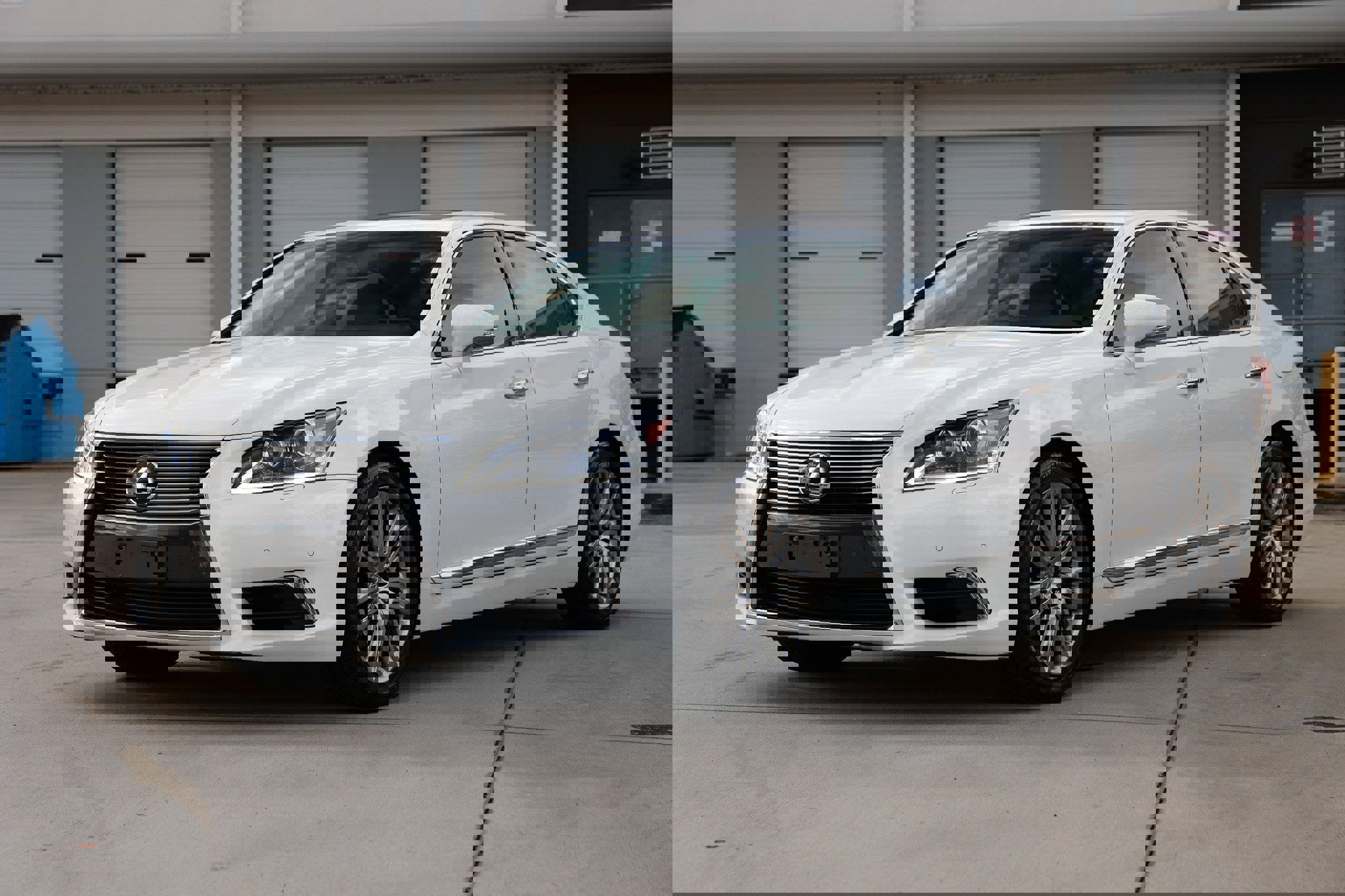 Used 2015 Lexus LS 460 image 4