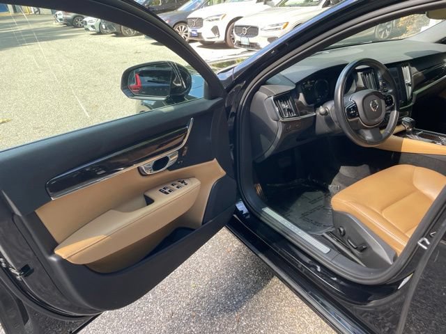 Used 2018 Volvo S90 T5 Momentum w/ Protection Package Premier FWD image 10