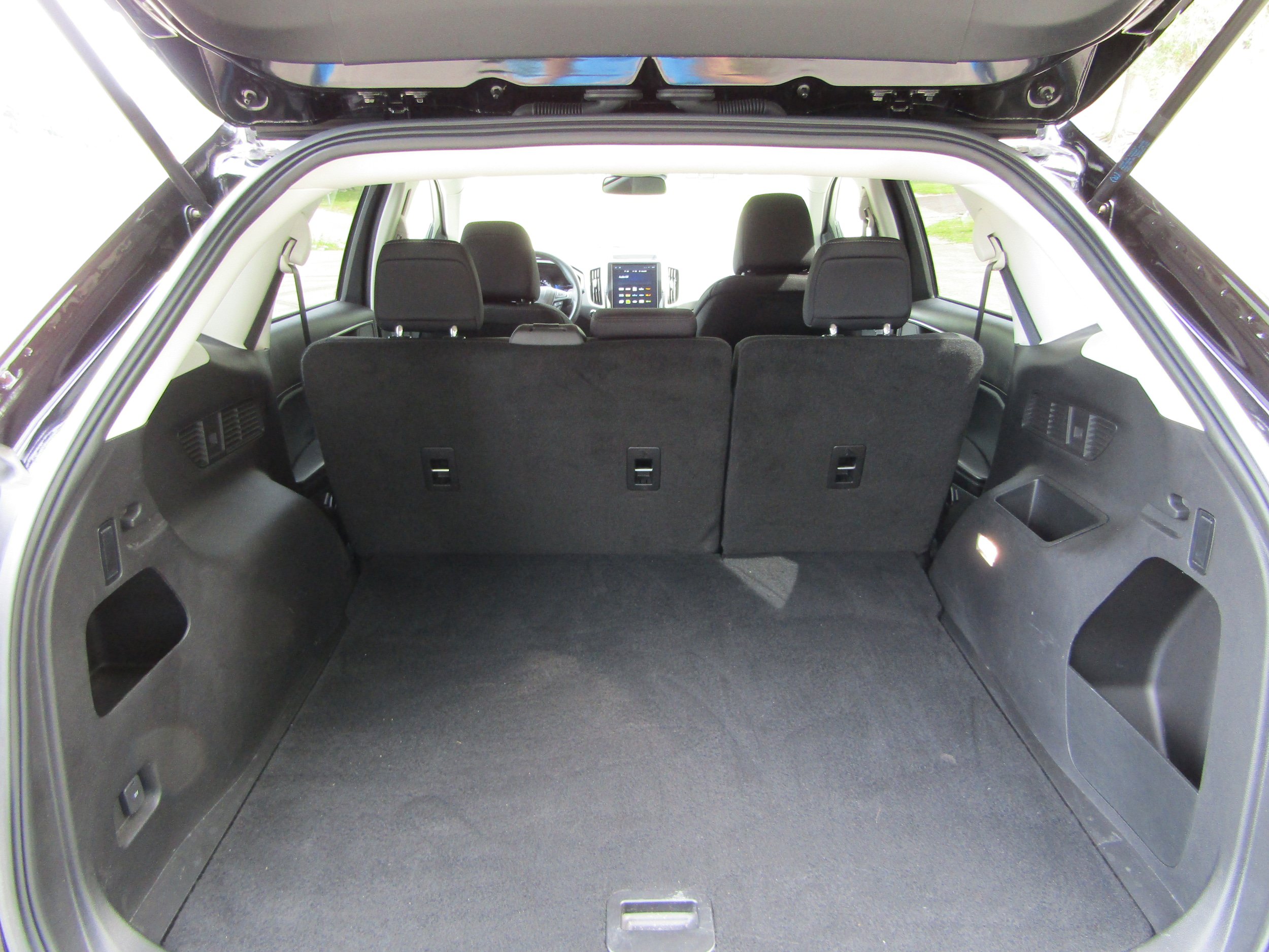 Used 2024 Ford Edge SE w/ Black Appearance Package AWD/4WD image 14