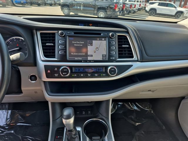 Used 2019 Toyota Highlander XLE AWD/4WD image 15