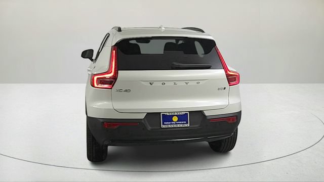 Certified 2026 Volvo XC40 B5 Ultra w/ Climate Package AWD/4WD image 5