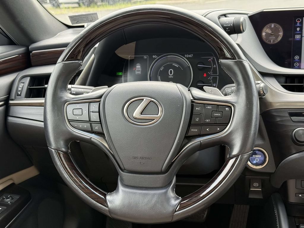 Used 2019 Lexus ES 300h FWD image 9