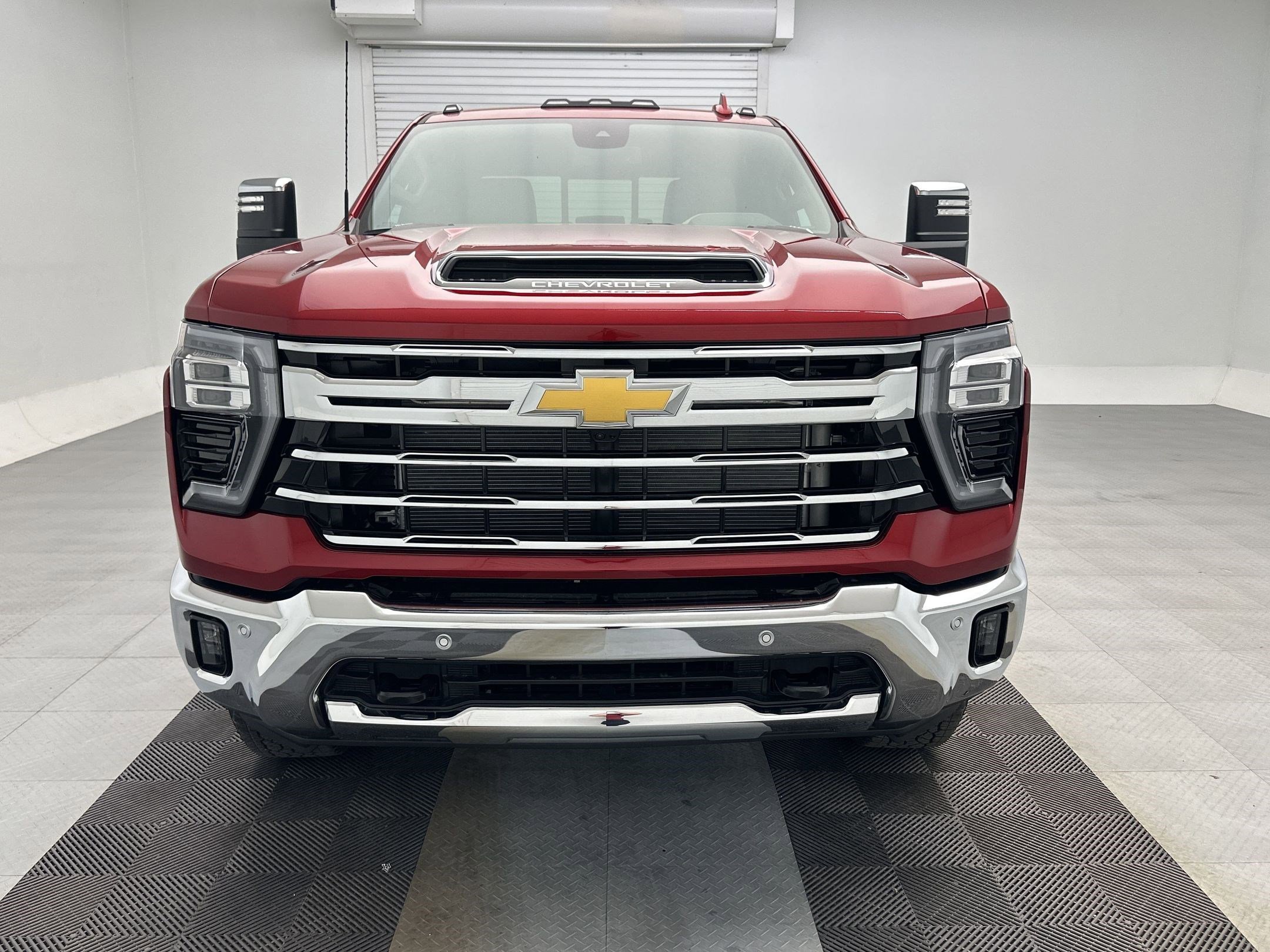 New 2026 Chevrolet Silverado 3500 LTZ w/ LTZ Plus Package AWD/4WD image 6