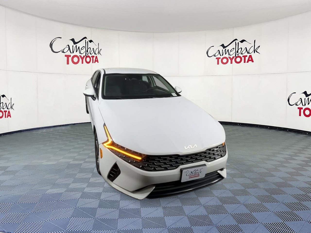 Used 2022 Kia K5 LXS FWD image 4