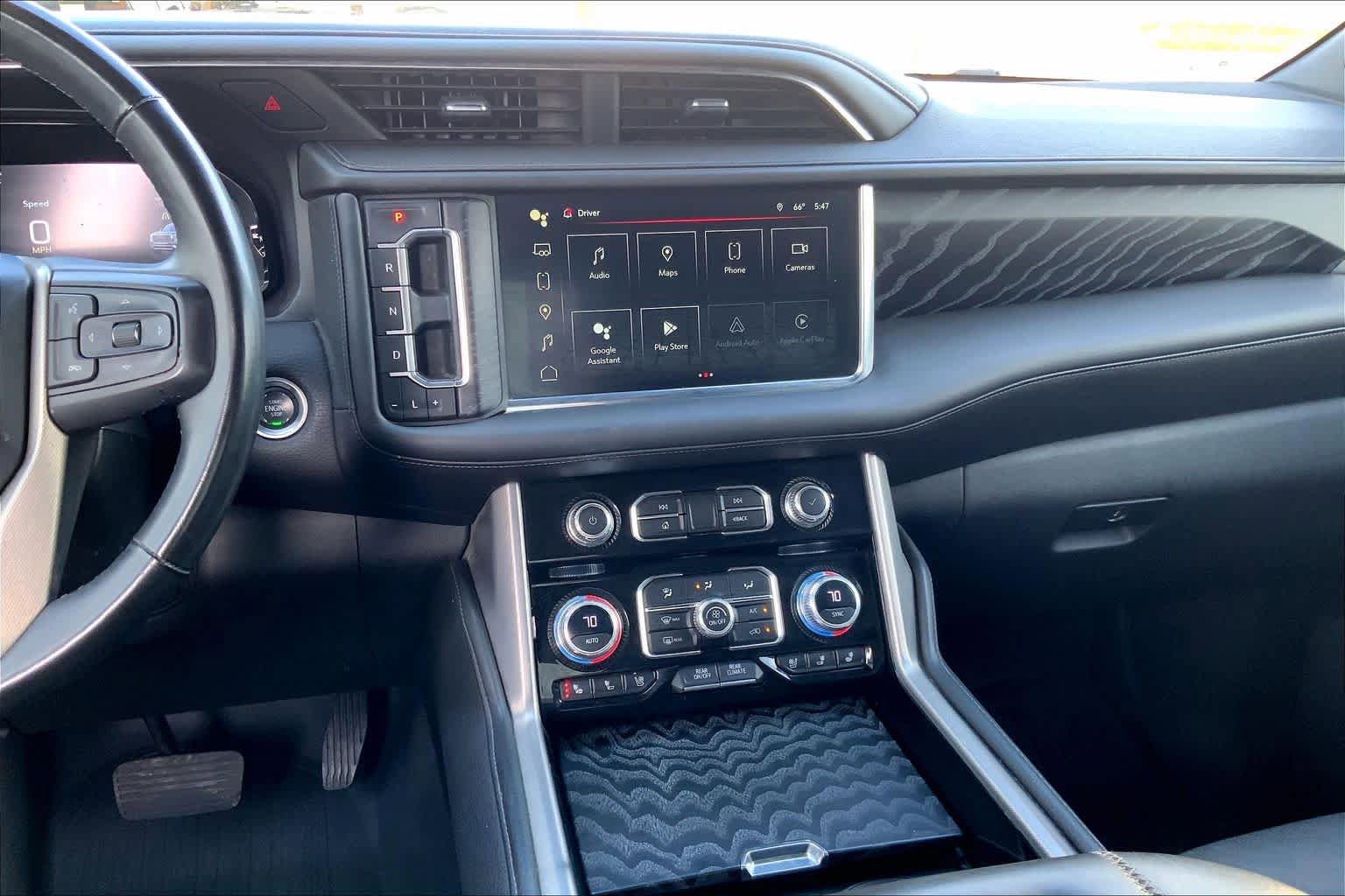 Used 2023 GMC Yukon Denali AWD/4WD image 7