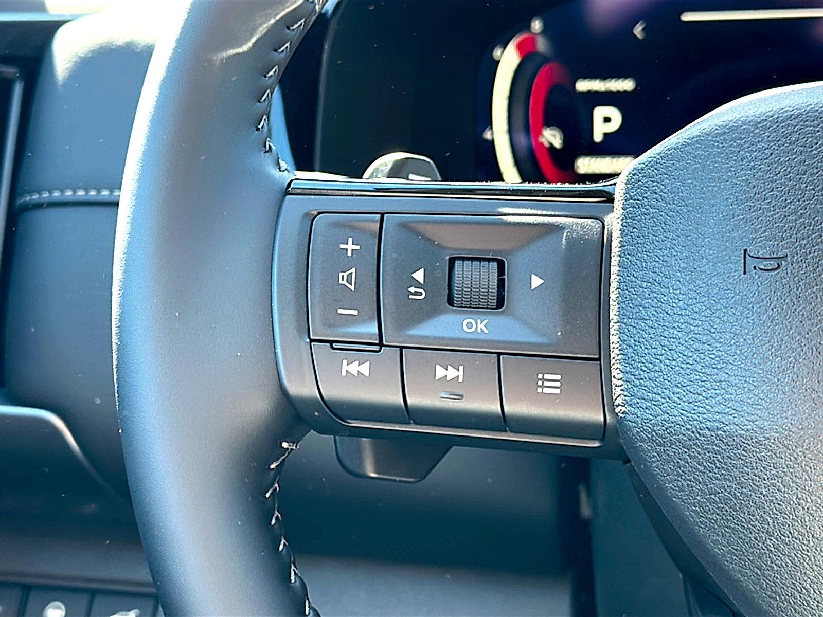 New 2026 Nissan Pathfinder SL image 20