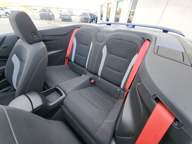 Used 2022 Chevrolet Camaro LT RWD image 7