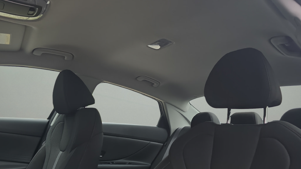 New 2026 Hyundai Elantra SE FWD image 26