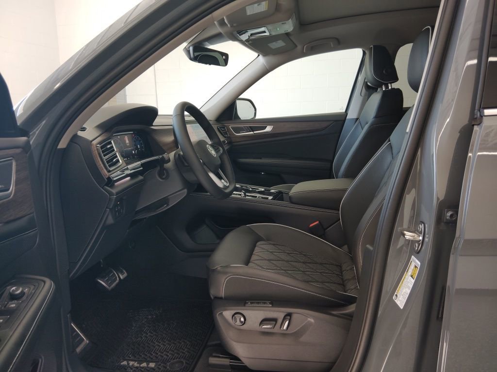 New 2026 Volkswagen Atlas SEL Premium R-Line image 12